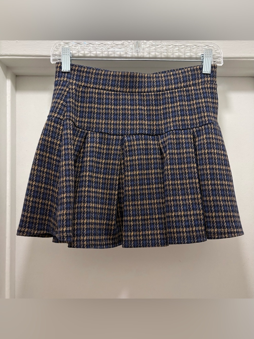 American Eagle Outfitters Women’s Pleated Plaid Mini Skirt Size XS Grunge, Y2K - Picture 2 of 8